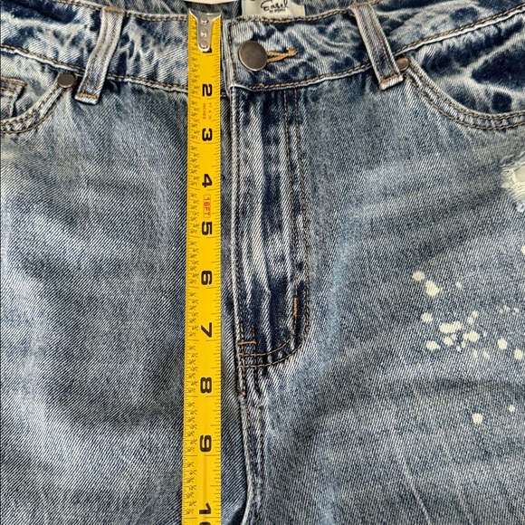 Easel Blue Boyfriend Jeans with Patchwork
Size Medium. New with tags. - Picture 8 of 10